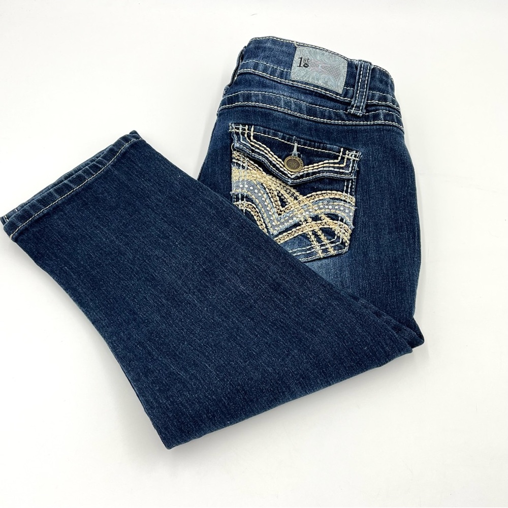 1st Kiss Low Rise Tapered Leg Denim Embellished Capris Size 5 (CWJ0001)